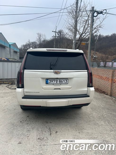 Cadillac Escalade 2015