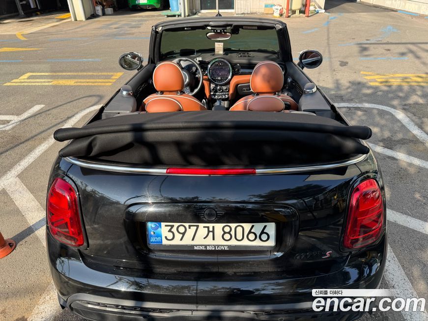 Mini Cooper Convertible 2022