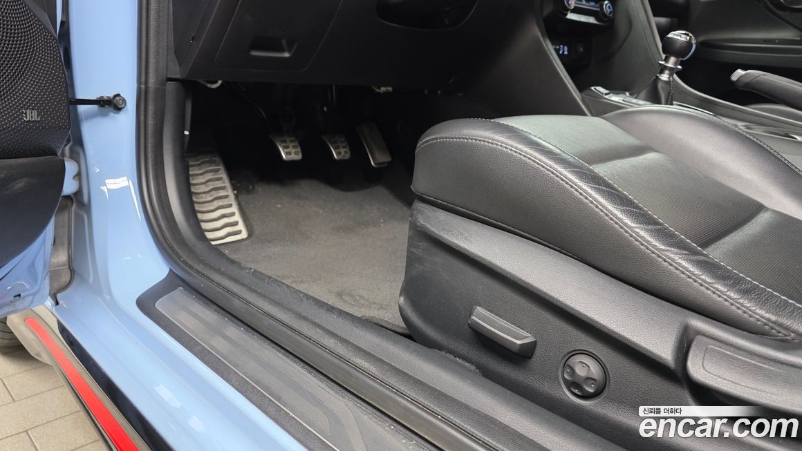 Hyundai Veloster 2019