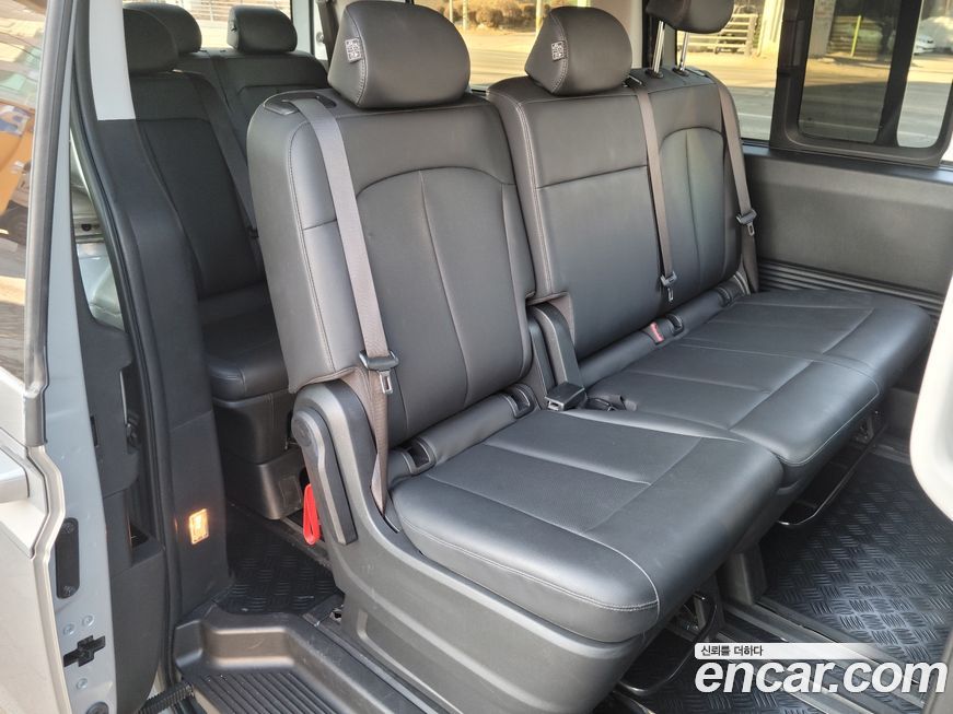 Hyundai Staria 2024