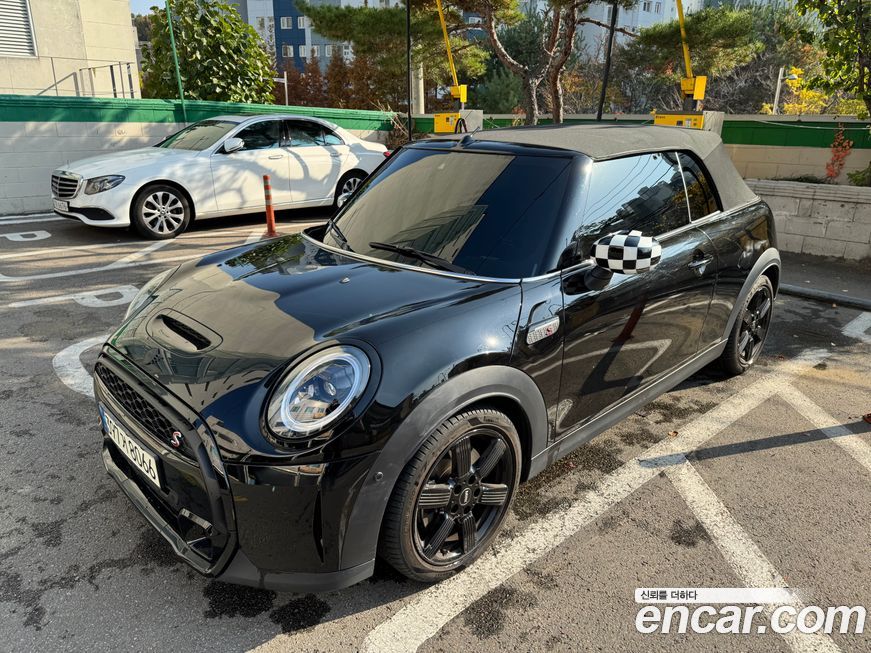 Mini Cooper Convertible 2022