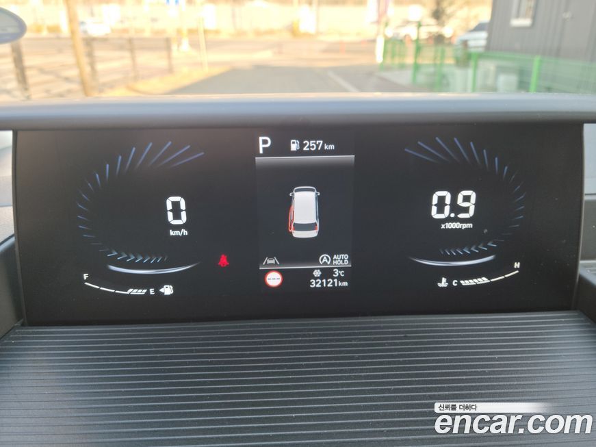 Hyundai Staria 2024