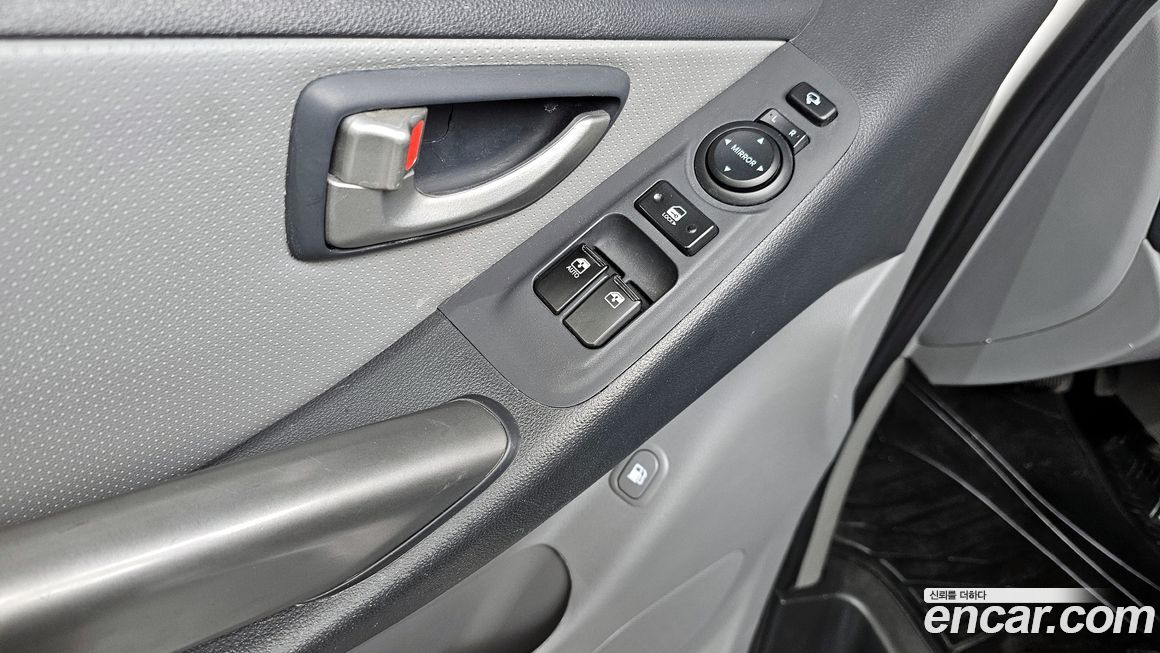 Hyundai Starex 2015