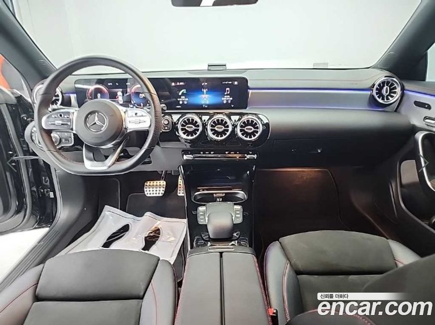 Mercedes-Benz CLA-Class 2021