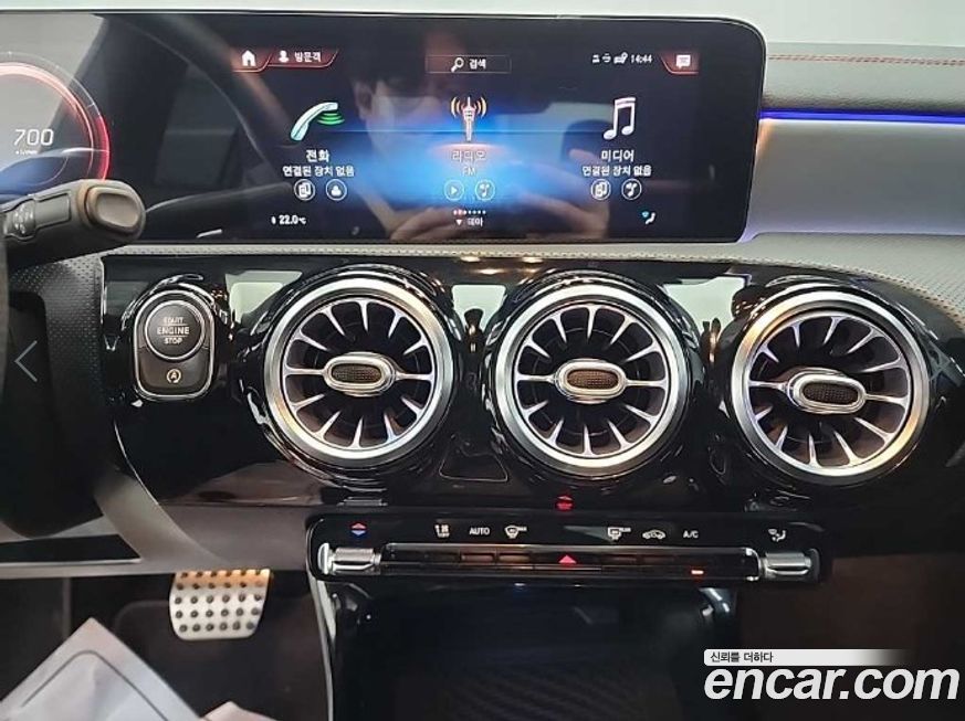 Mercedes-Benz CLA-Class 2021