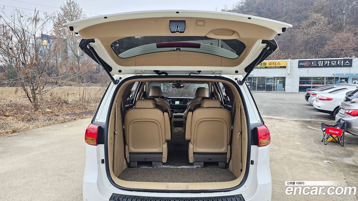 Kia Canival 2016