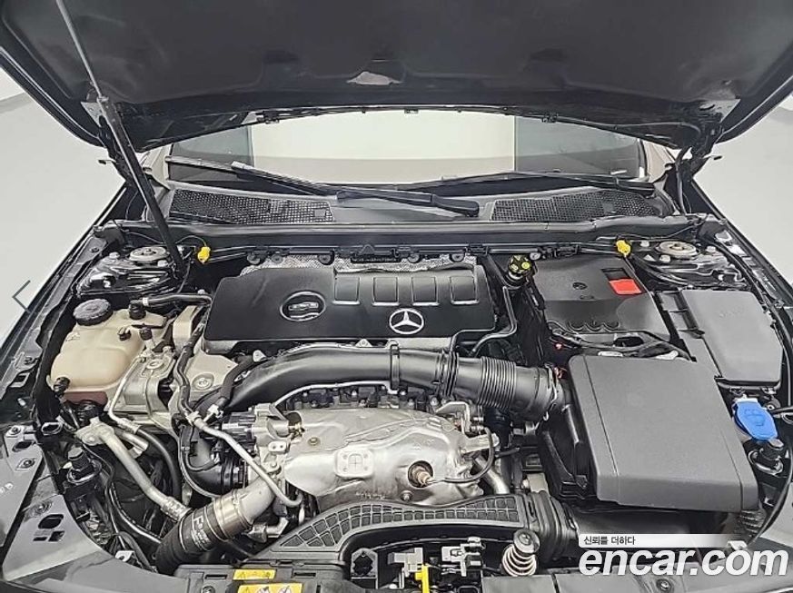 Mercedes-Benz CLA-Class 2021