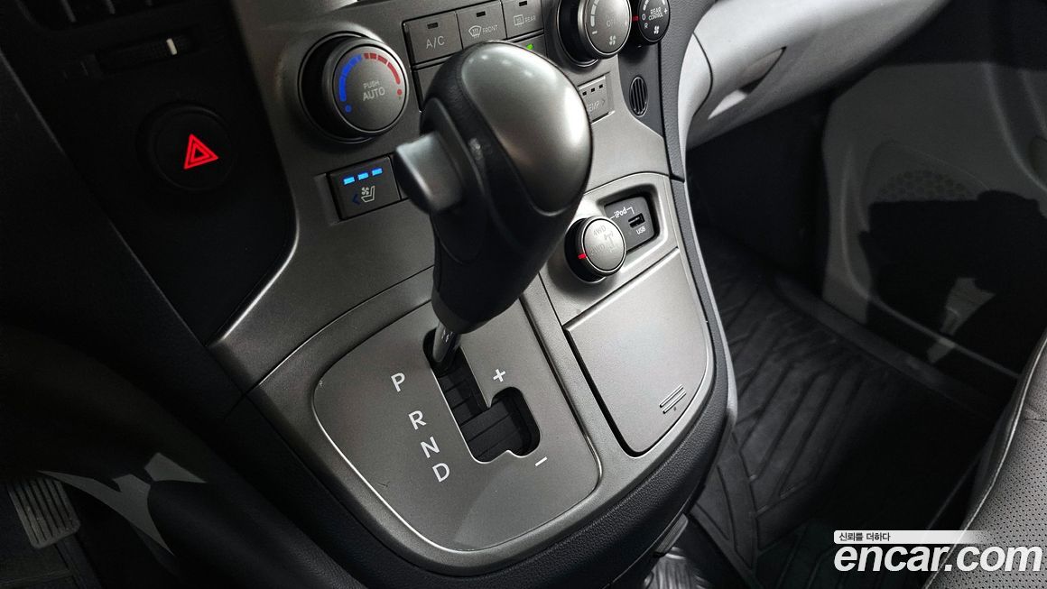 Hyundai Starex 2015