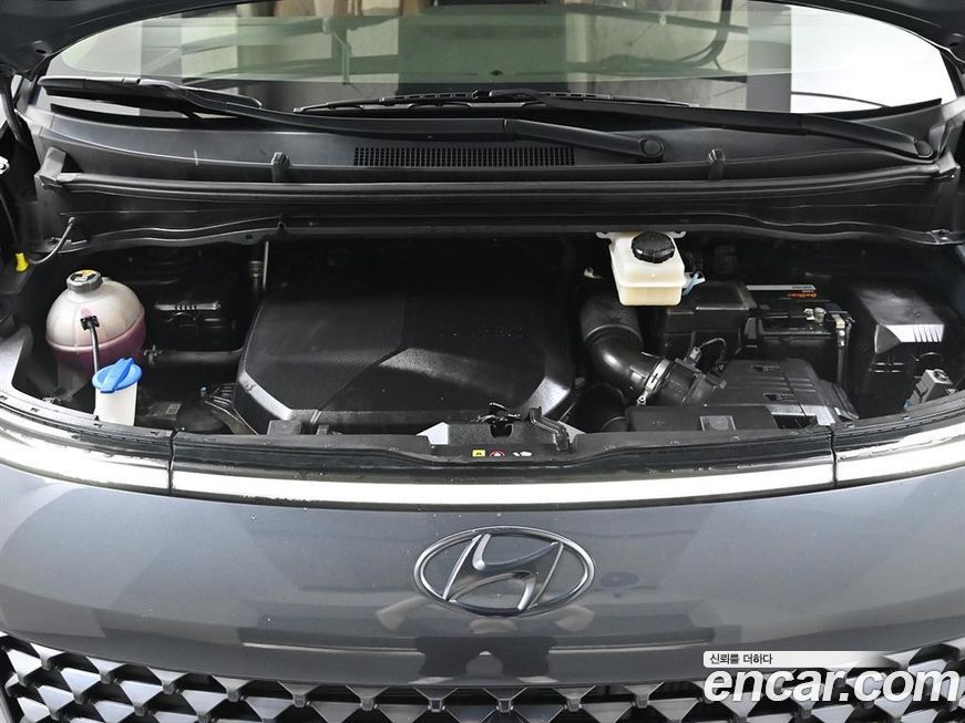 Hyundai Staria 2022