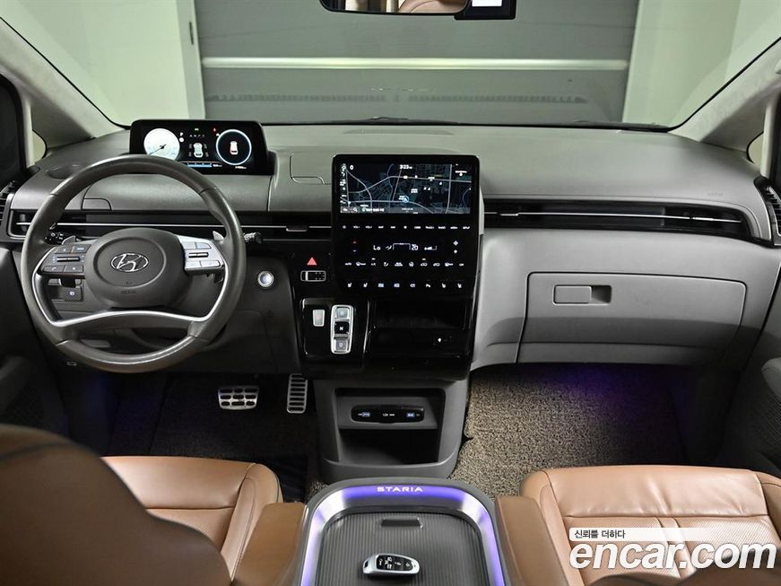 Hyundai Staria 2022