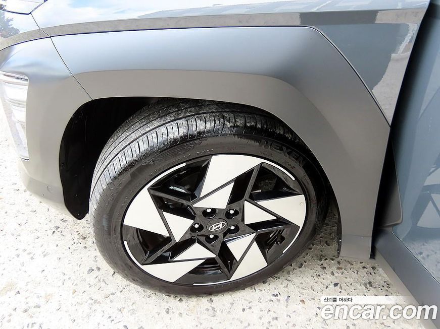 Hyundai Kona 2025