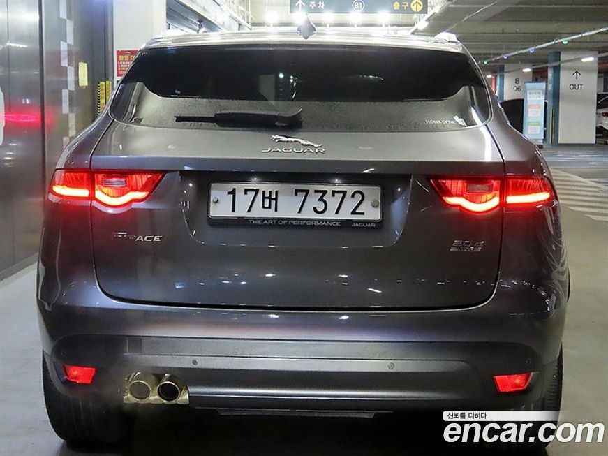 Jaguar F-PACE 2019