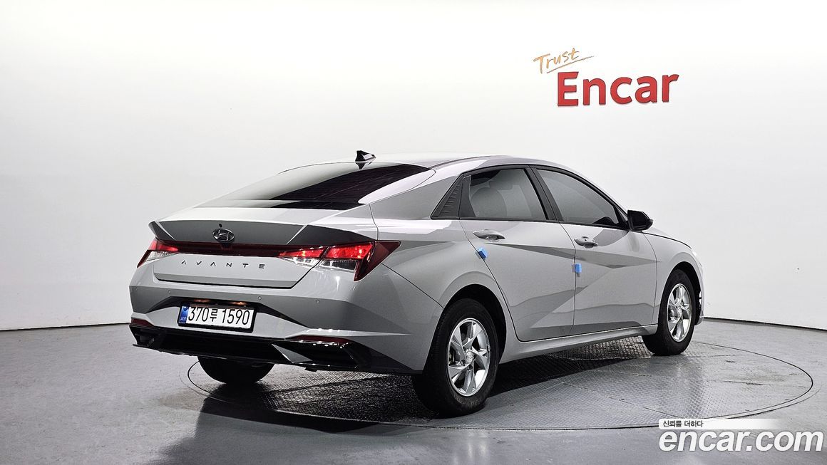 Hyundai AVANTE 2022