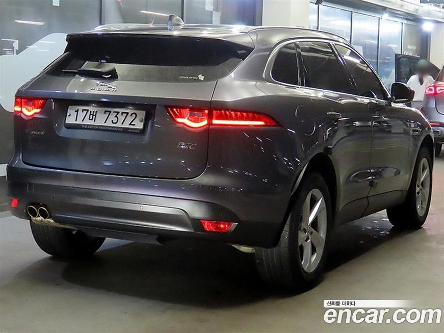 Jaguar F-PACE 2019