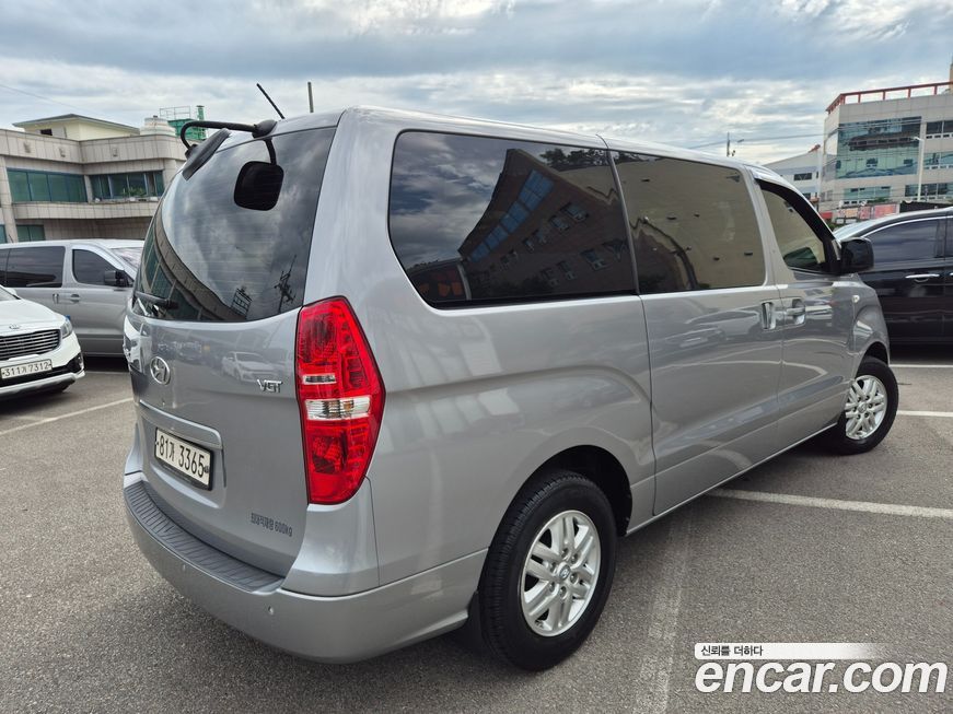 Hyundai Starex 2021