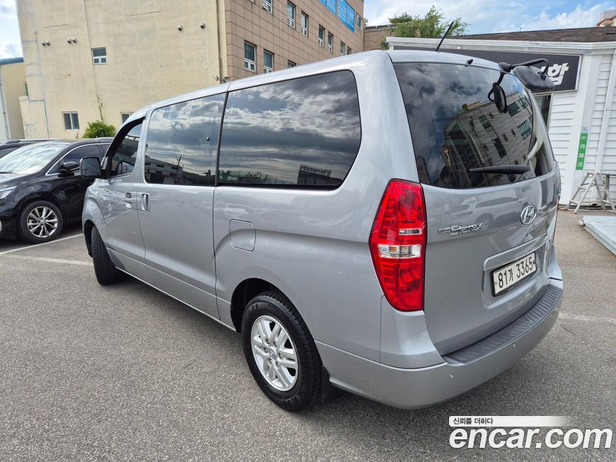 Hyundai Starex 2021