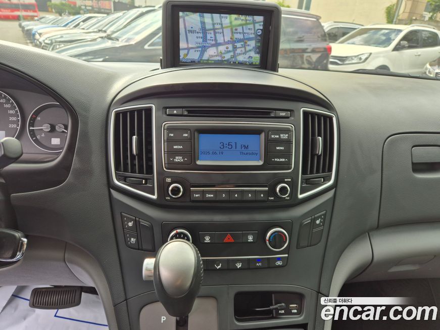 Hyundai Starex 2021