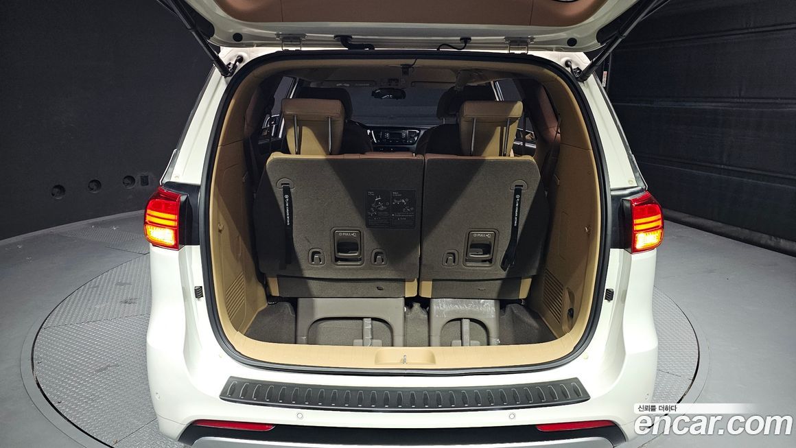 Kia Canival 2016