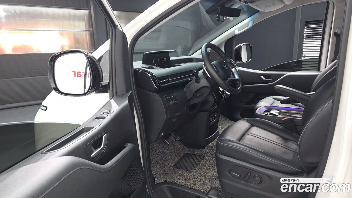 Hyundai Staria 2022