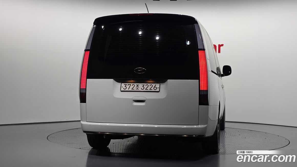 Hyundai Staria 2022