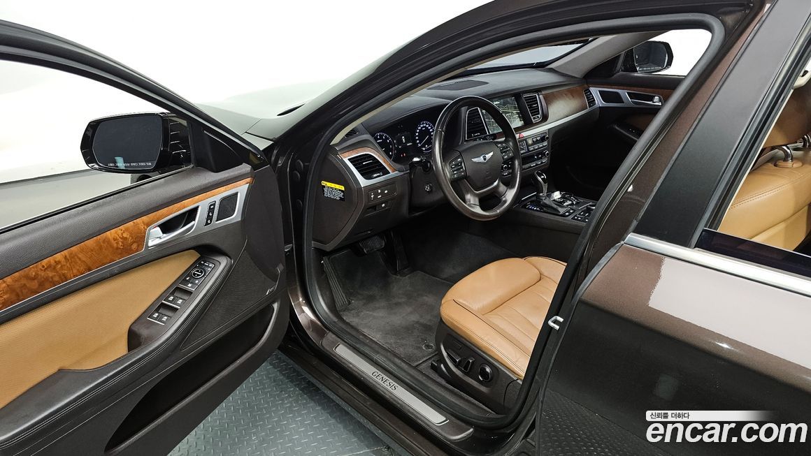 Hyundai Genesis 2016