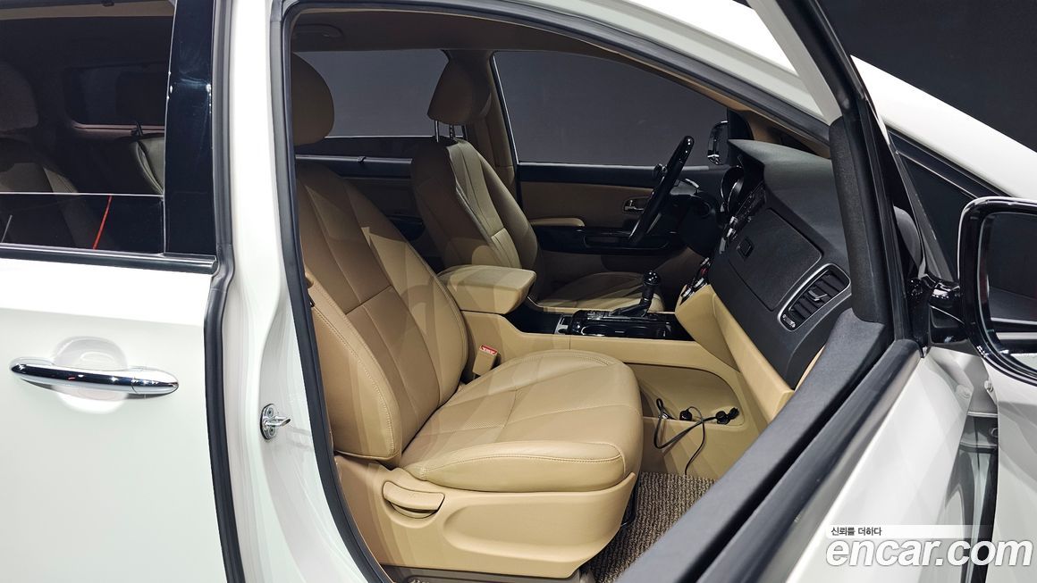 Kia Canival 2016