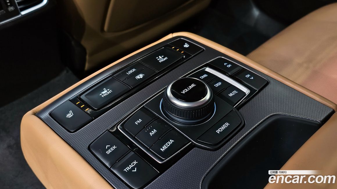 Hyundai Genesis 2016