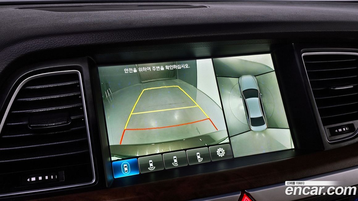 Hyundai Genesis 2016