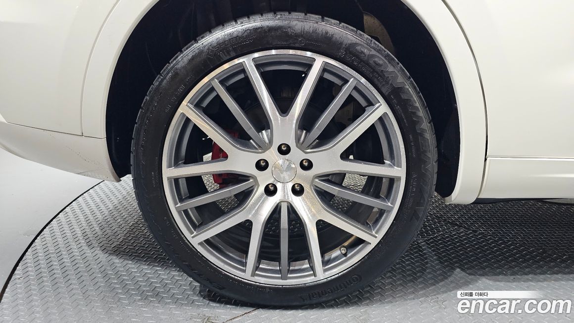 Maserati Levante 2017