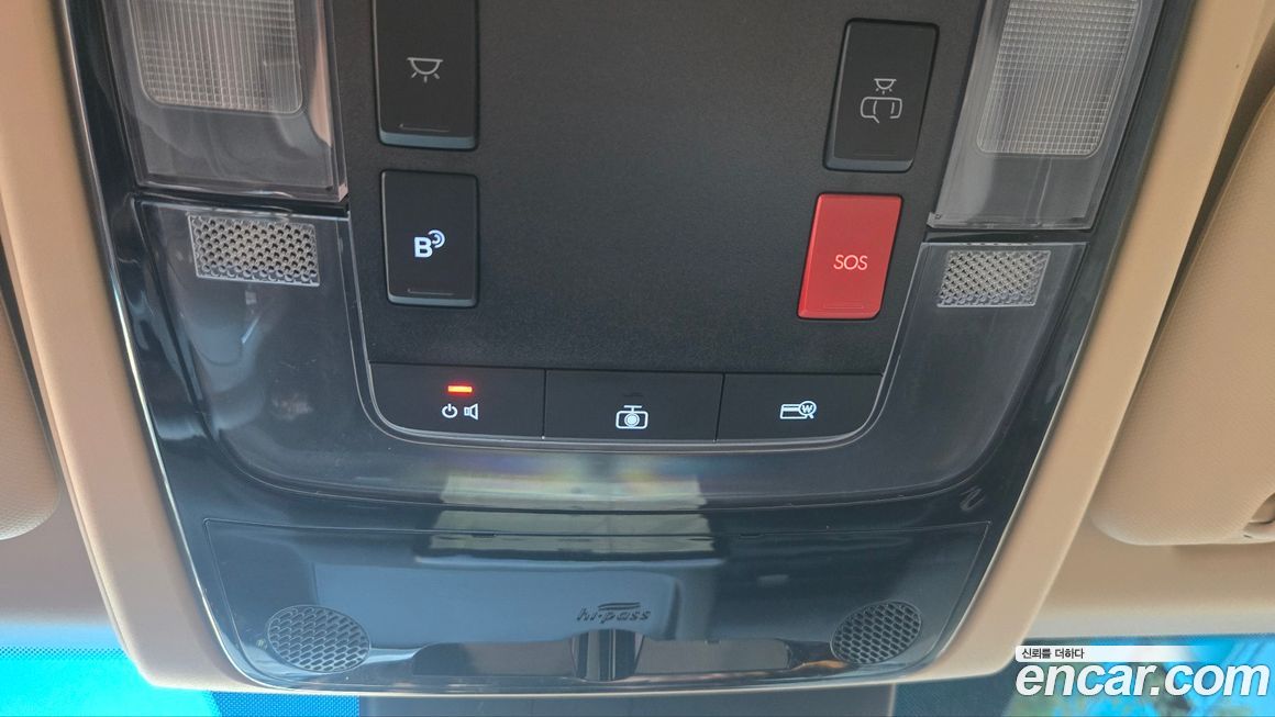 Hyundai Staria 2025