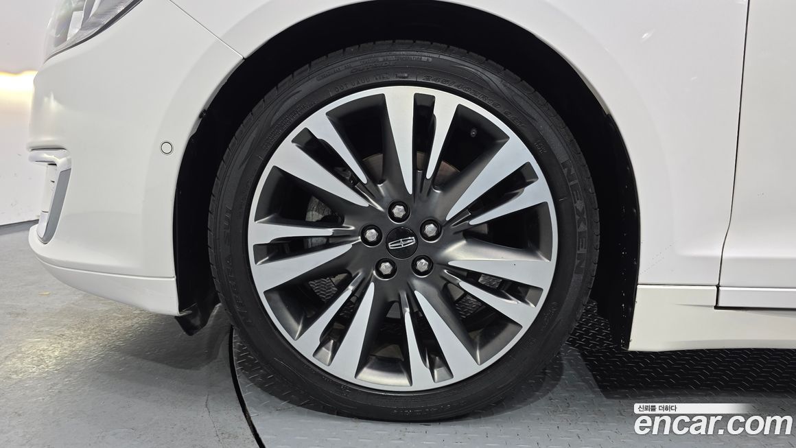 Lincoln MKZ 2019