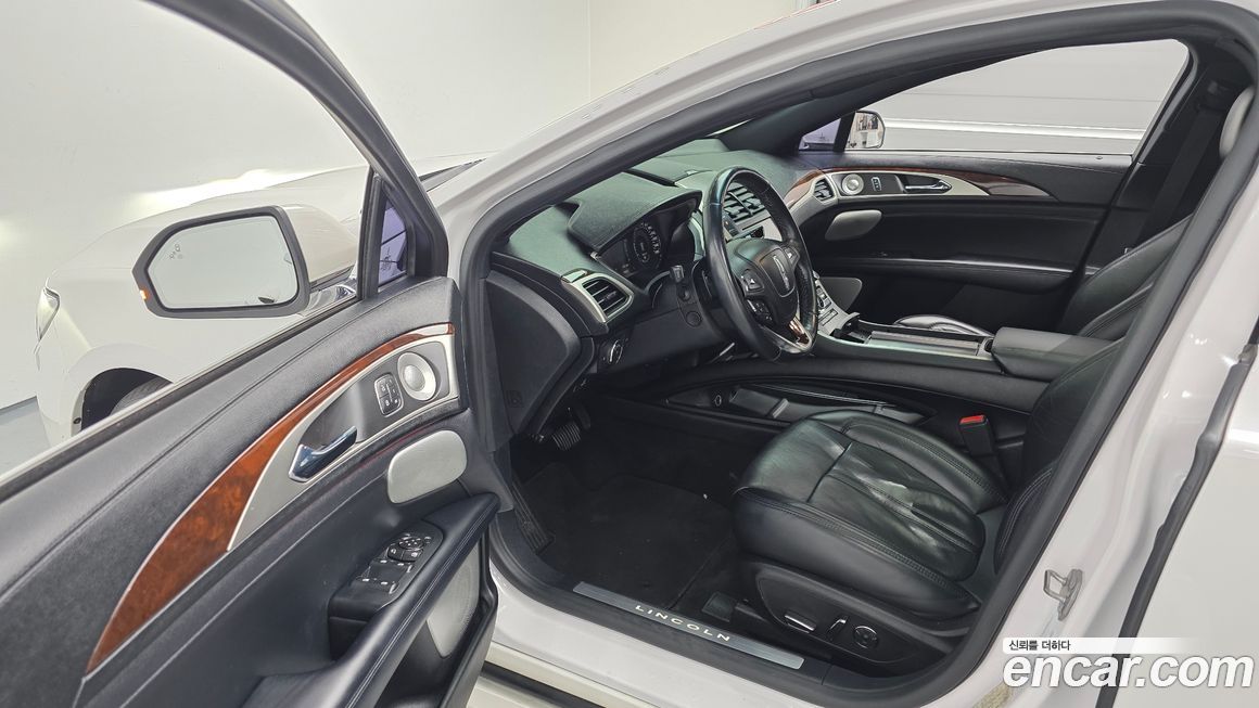 Lincoln MKZ 2019