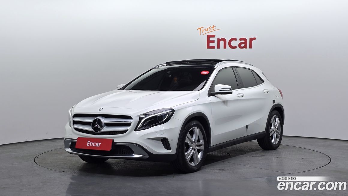 Mercedes-Benz GLA-Class 2015