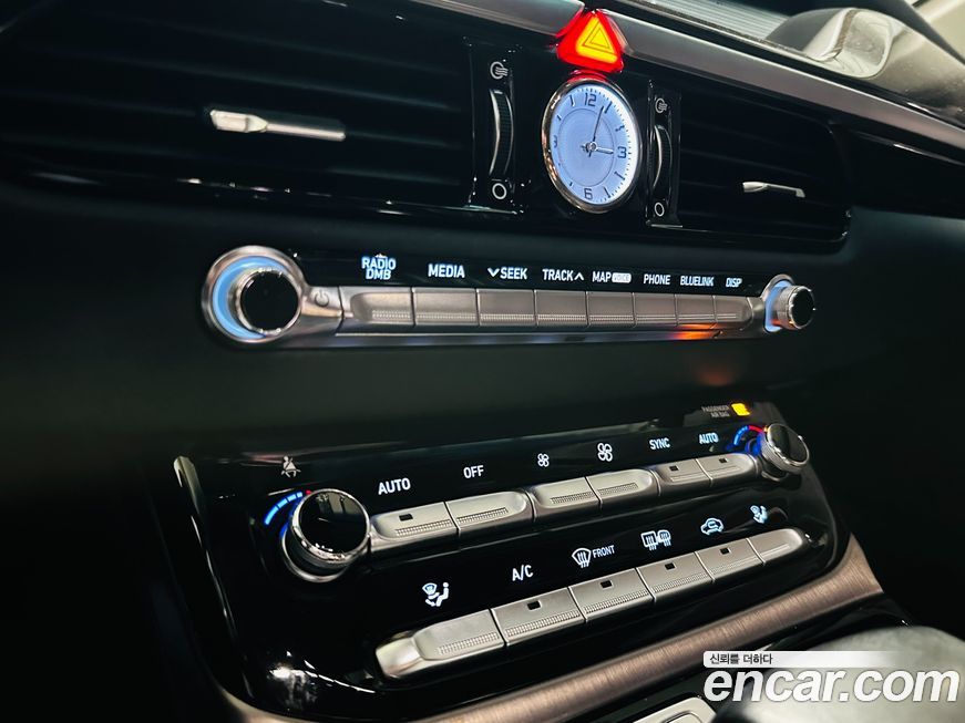 Genesis EQ900 2016