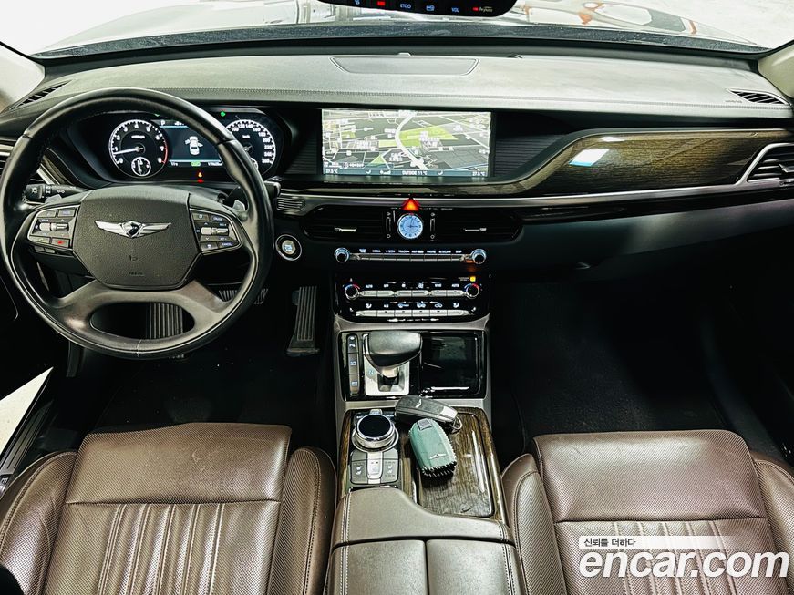 Genesis EQ900 2016