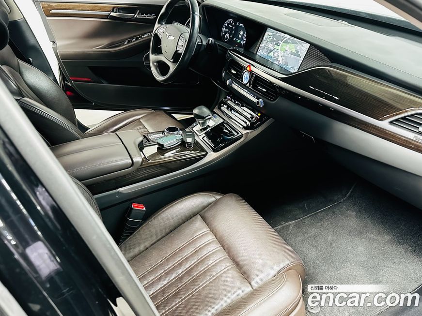 Genesis EQ900 2016