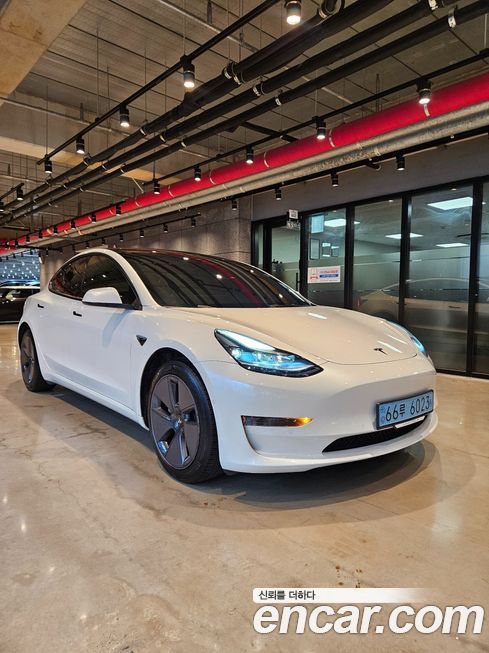 Tesla Model 3 2022