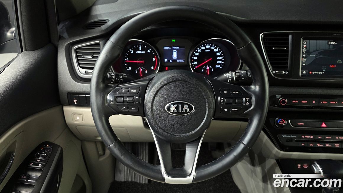 Kia Canival 2019