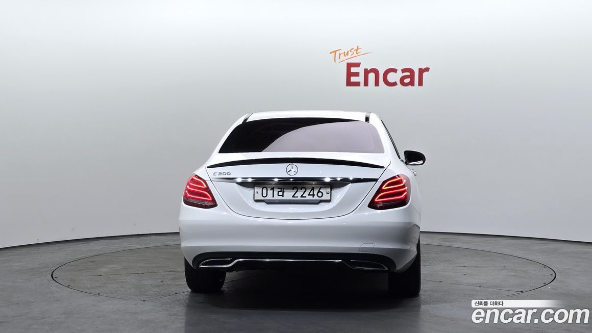 Mercedes-Benz C-Class 2018