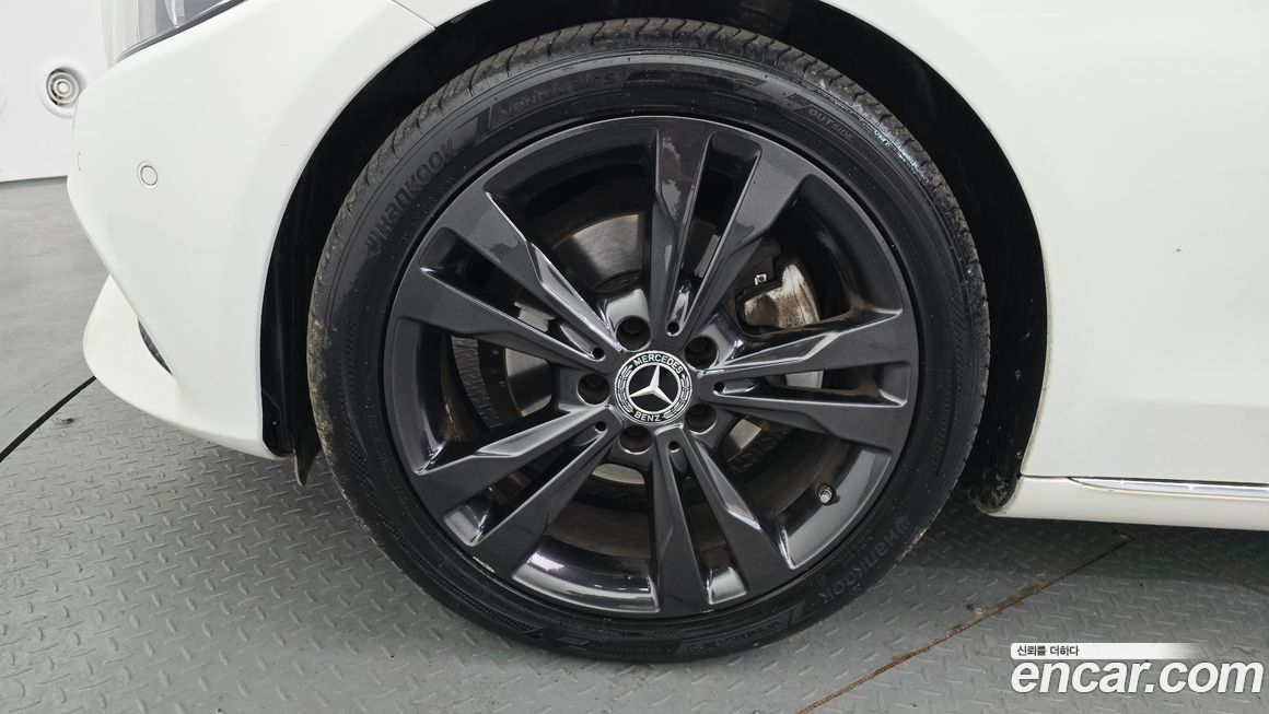 Mercedes-Benz C-Class 2018