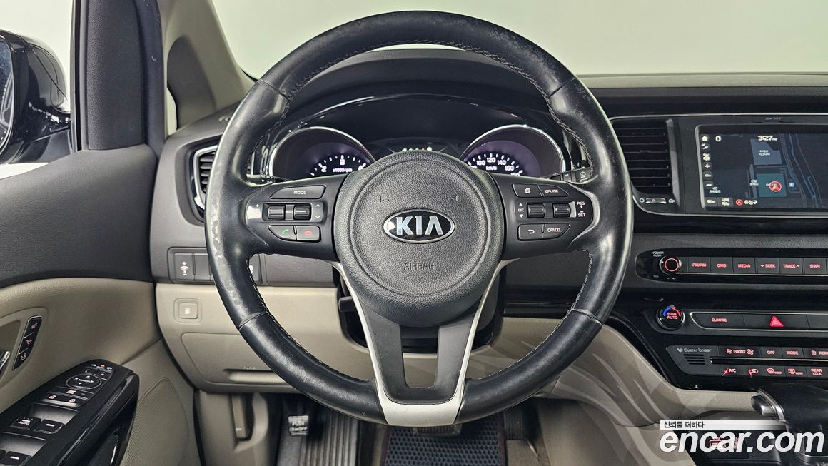 Kia Canival 2017