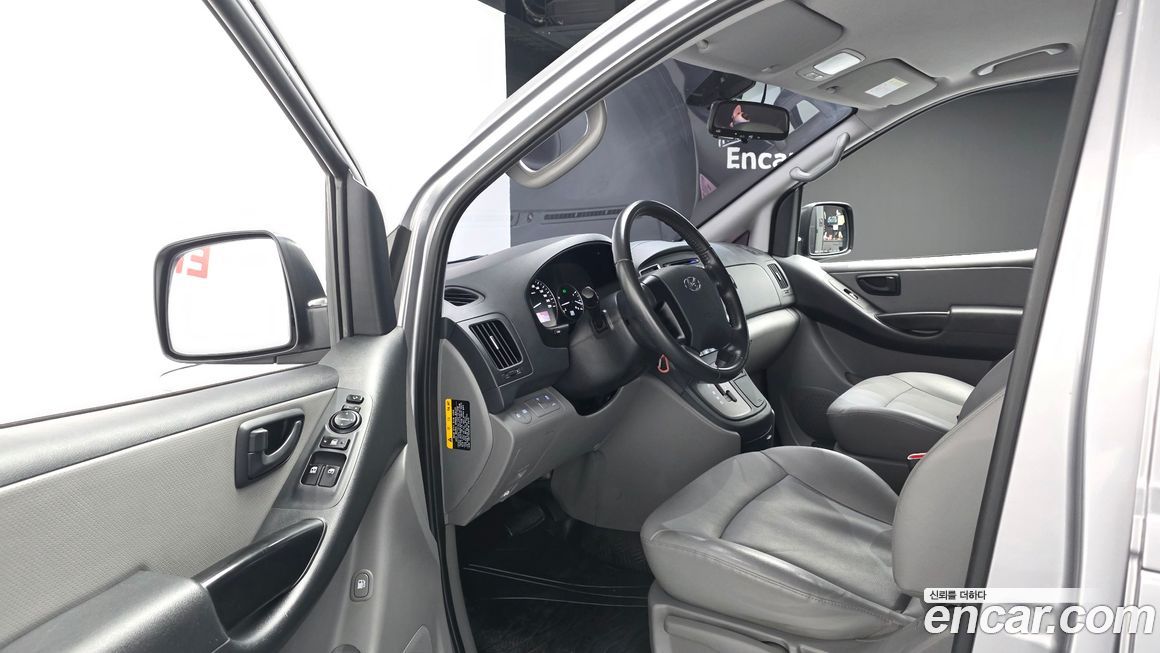 Hyundai Starex 2021