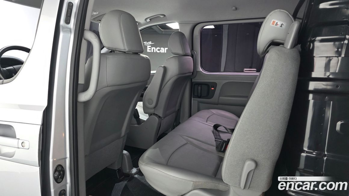 Hyundai Starex 2021