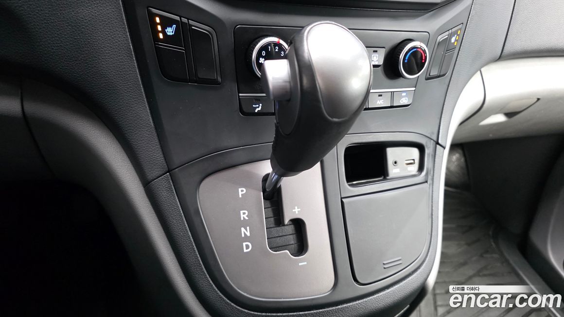 Hyundai Starex 2021