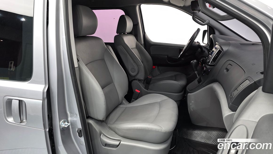 Hyundai Starex 2021
