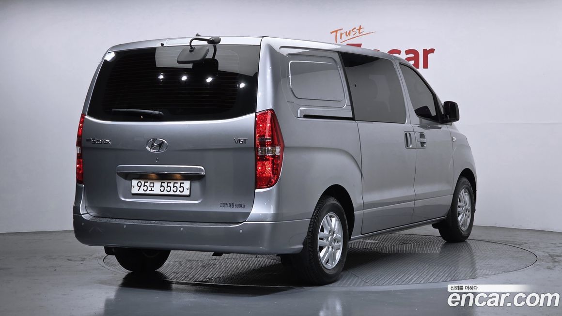 Hyundai Starex 2021