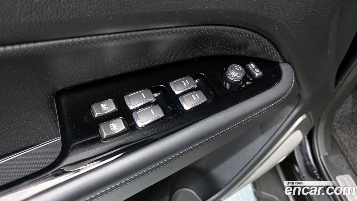 KG_Mobility_Ssangyong Rexton 2019