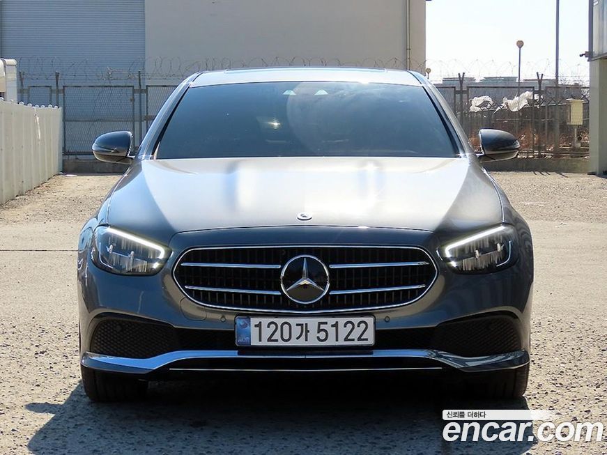 Mercedes-Benz E-Class 2021