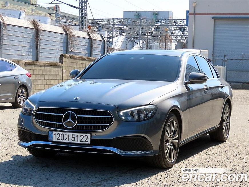 Mercedes-Benz E-Class 2021