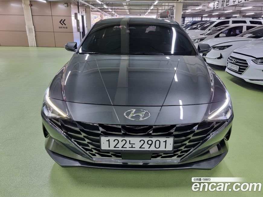 Hyundai AVANTE 2022
